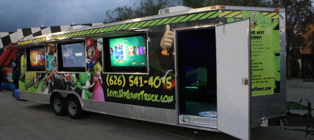 Arcade Truck for birthday parties outside